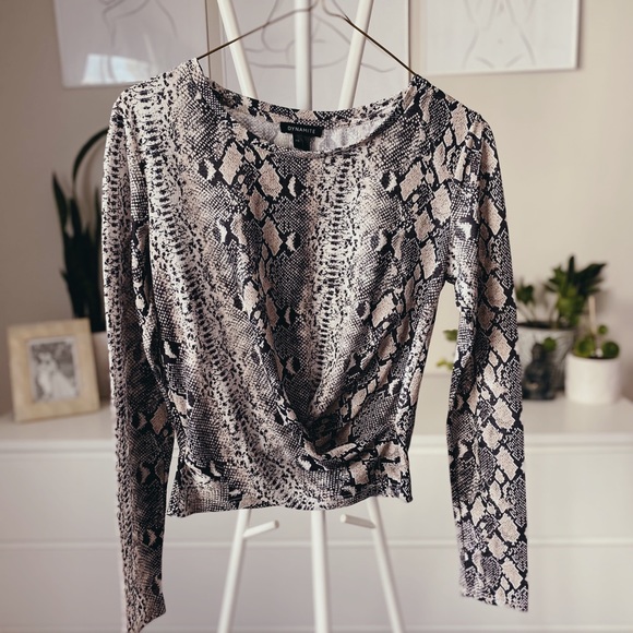 DYNAMITE Long Sleeve Snake Print Shirt - Picture 1 of 6